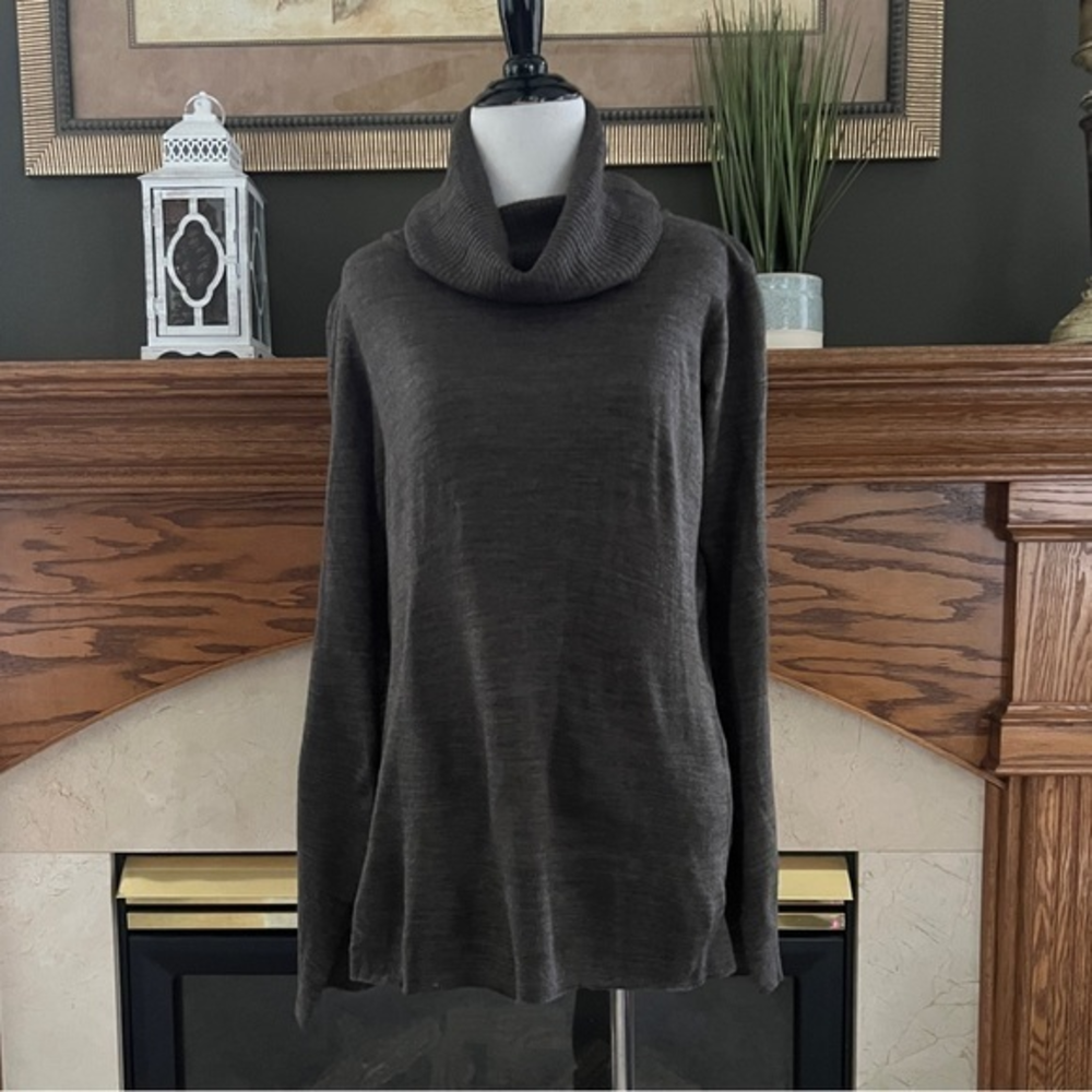 BB Dakota Women's Brown Lightweight Sleeveless Cowl Neck Sweater with Cape Sz. M